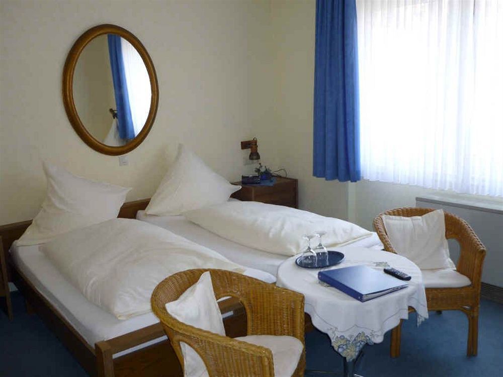 Hotel Zur Winzergenossenschaft 에른스트 외부 사진